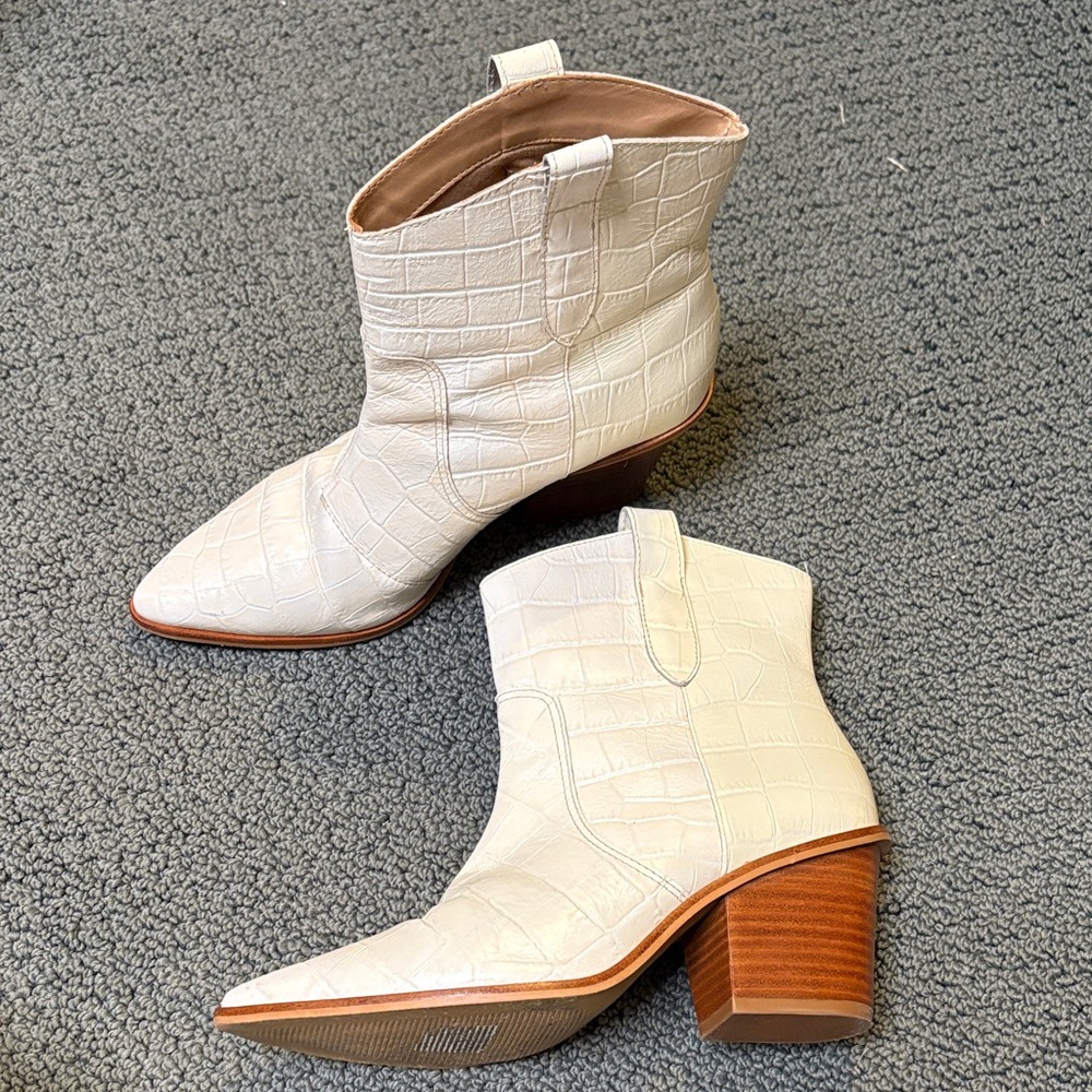 Kaanas Croc-Embossed Ivory Ankle Boots